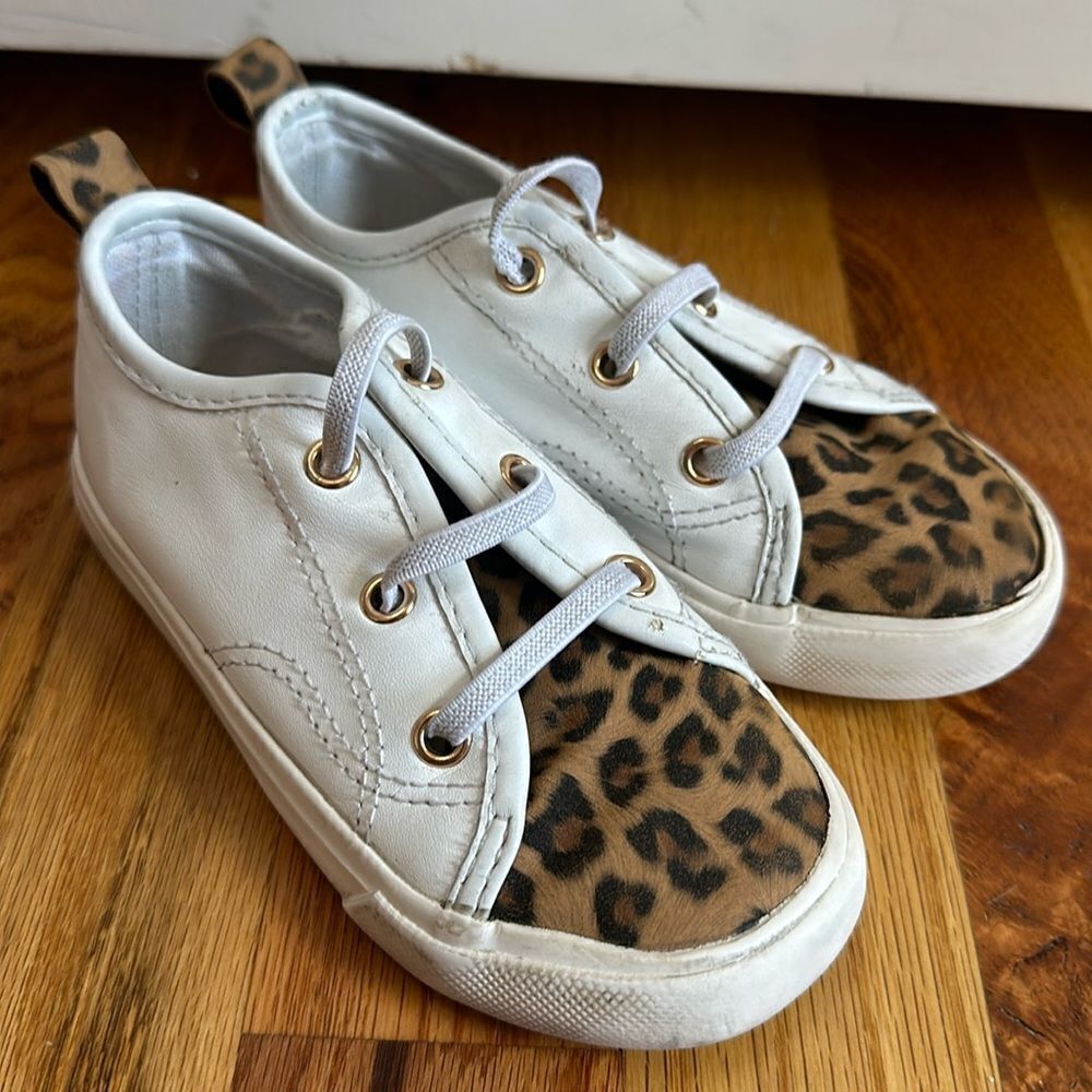 Austin Trading Co Leopard Lifestyle Sneaker Shoe Girls Toddler size 9